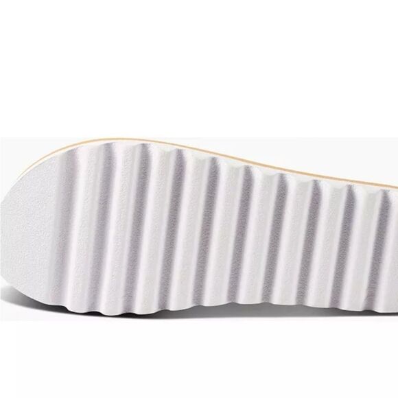 Reef Kaia Cross Sandals- Natural - Picture 2 of 8